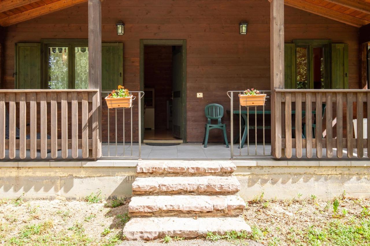 Villaggio Anemone Chalet Fragolina Capanne di Sillano Екстериор снимка