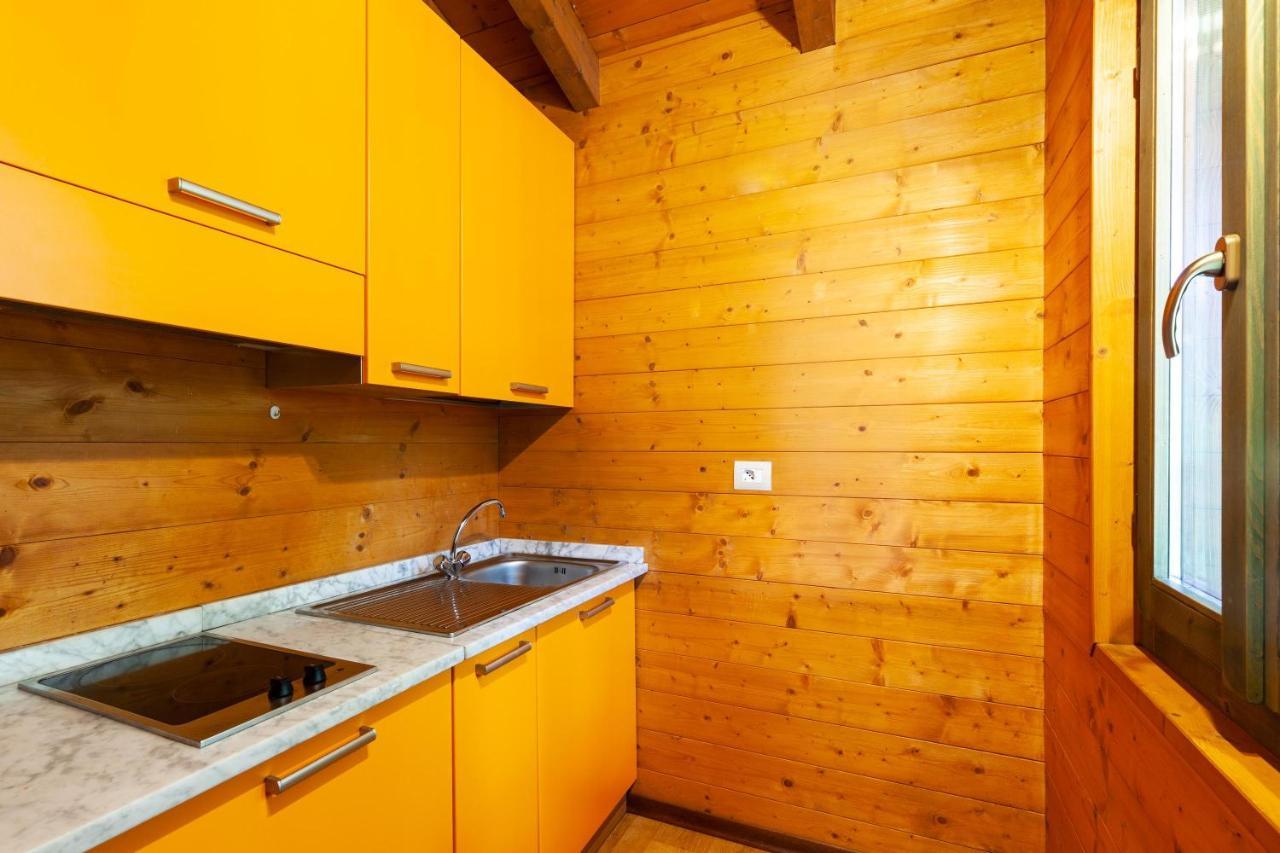Villaggio Anemone Chalet Fragolina Capanne di Sillano Екстериор снимка